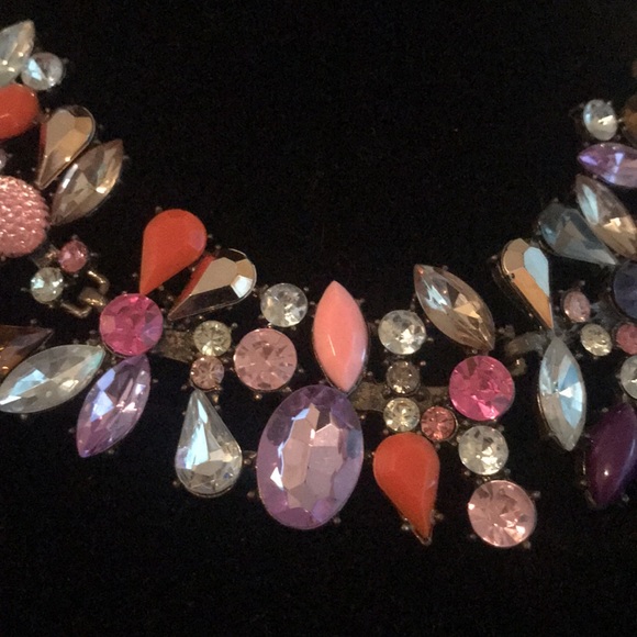 Colorful Statement Necklace - Picture 4 of 5